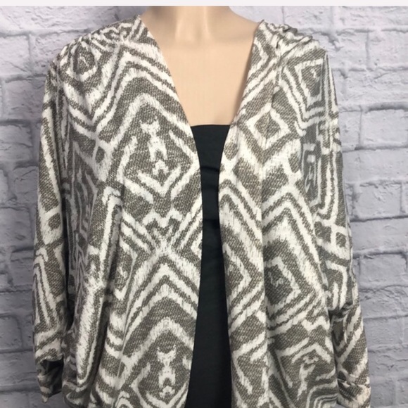Grey & White Tribal Pattern Open Cardigan - Picture 5 of 8